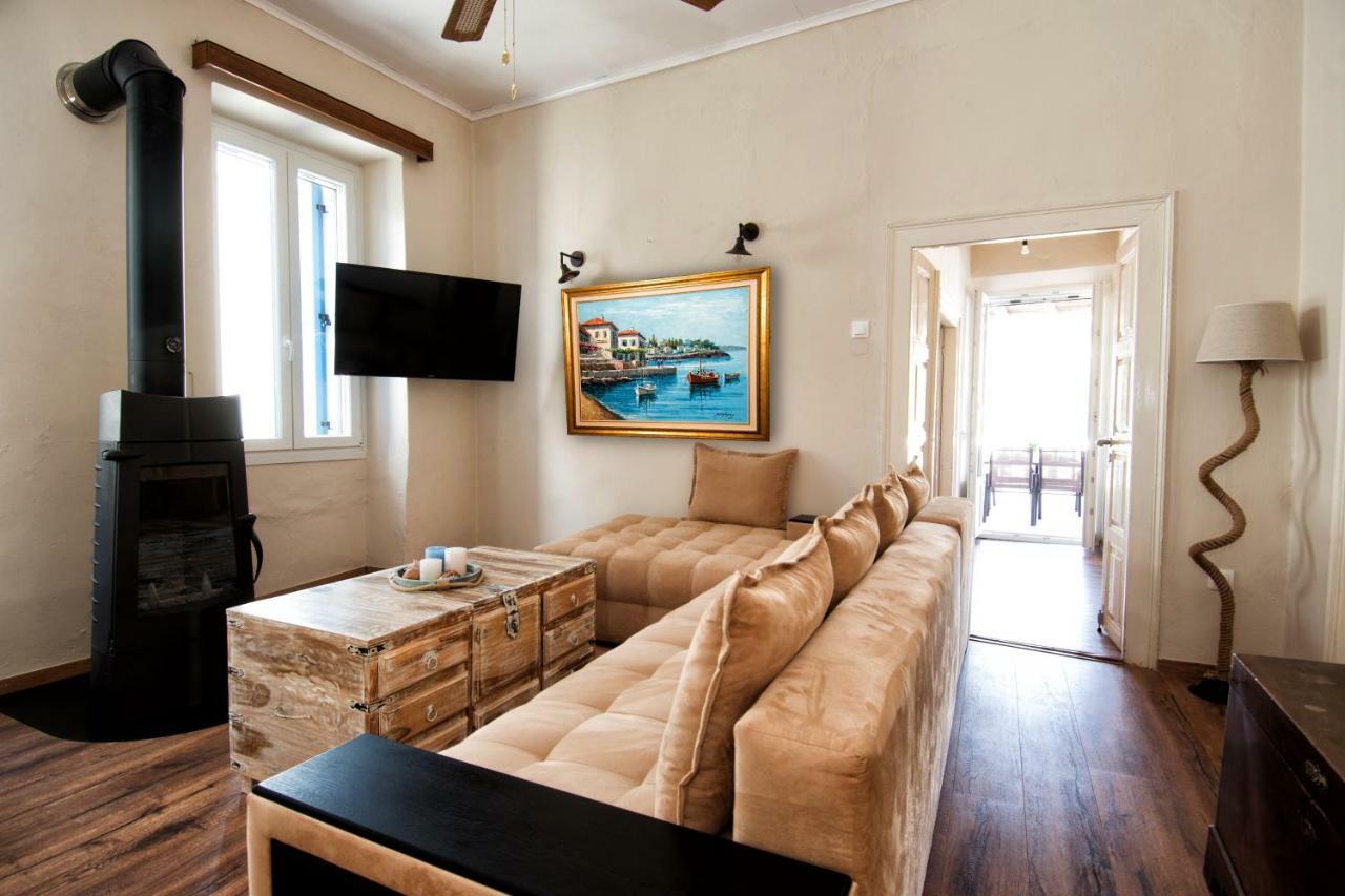 The Veranda Of Gavrion-Exclusive, Centrally Located With Seaview Εξωτερικό φωτογραφία