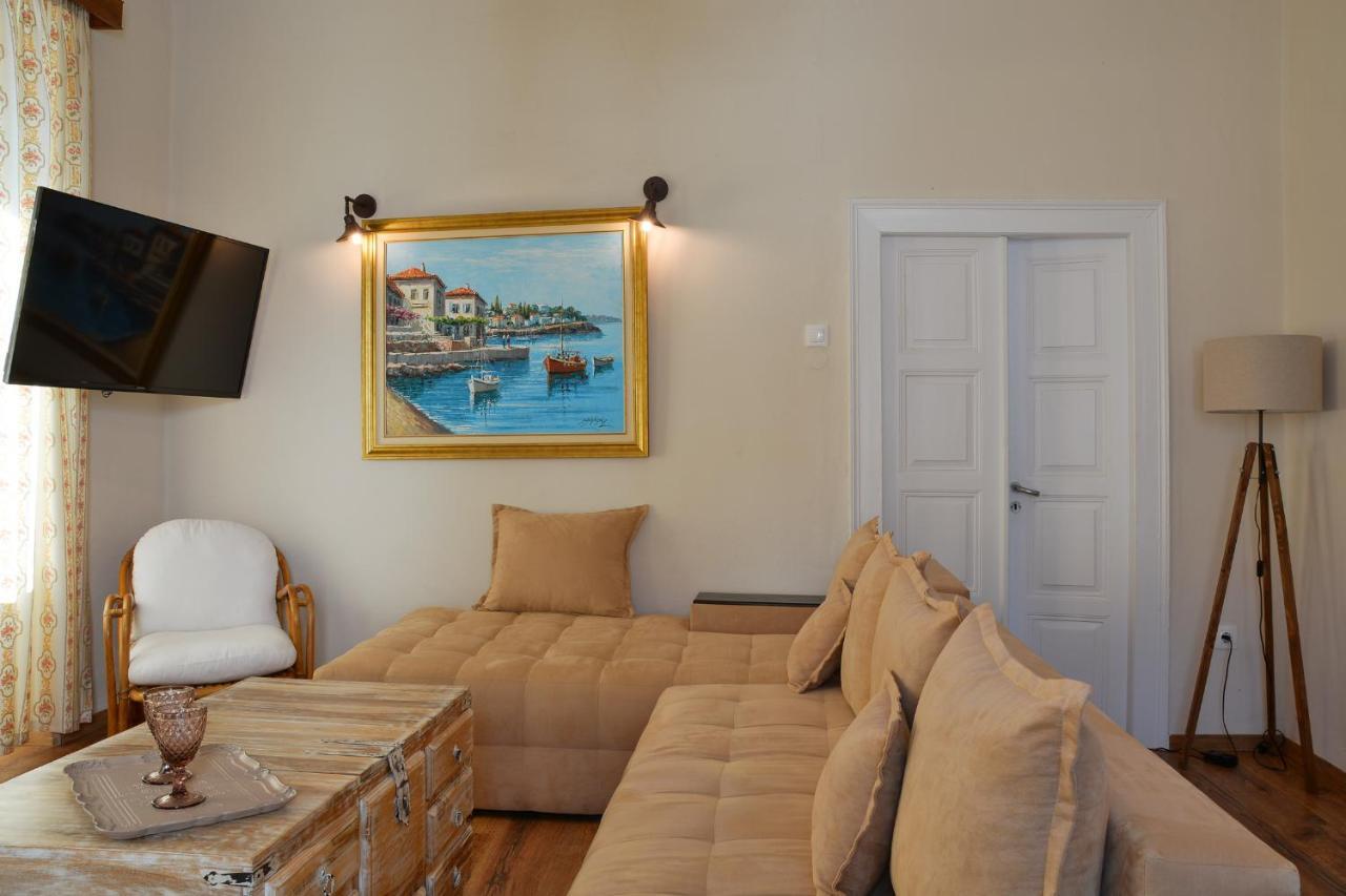 The Veranda Of Gavrion-Exclusive, Centrally Located With Seaview Εξωτερικό φωτογραφία